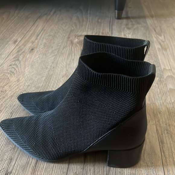 Everlane Reknit Boss Boot - Picture 6 of 10
